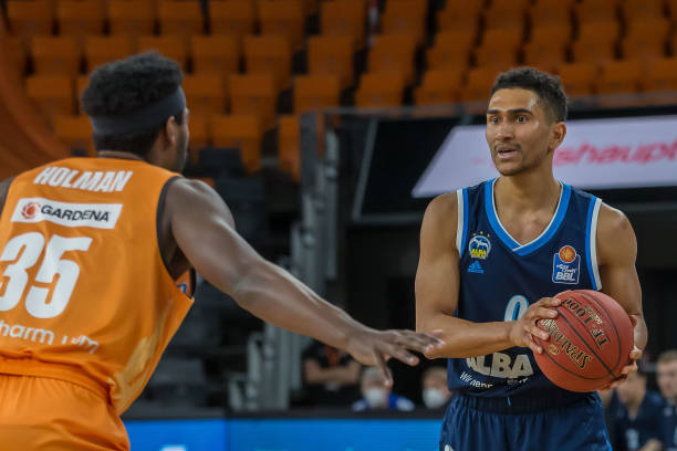 也为世界羽 也为世界羽