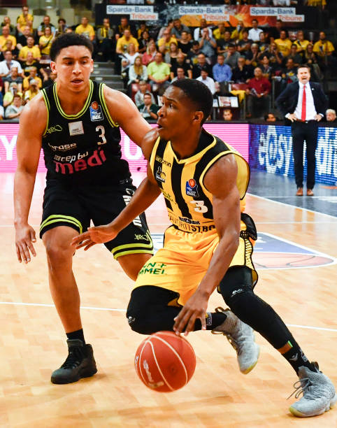 于球员在场 于球员在场